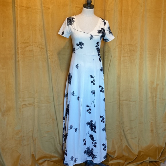 Lira Dresses & Skirts - Lira maxi dress